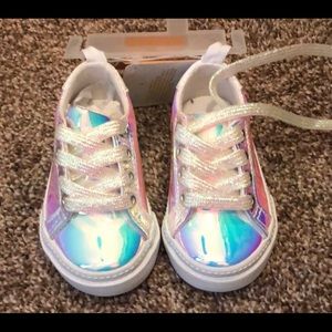 Gymboree size toddler 4 iridescent shoes